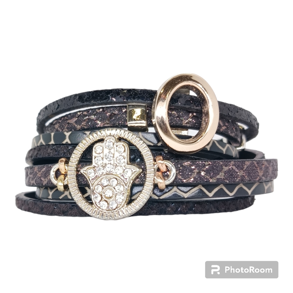 Magnetic wrap cuff bracelet